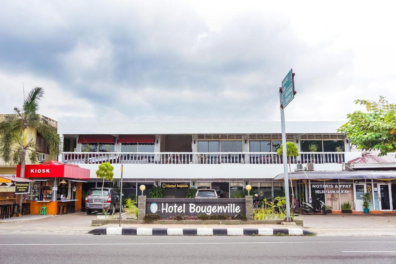 Oyo 375 Hotel Bougenville Syariah Padang  Zewnętrze zdjęcie