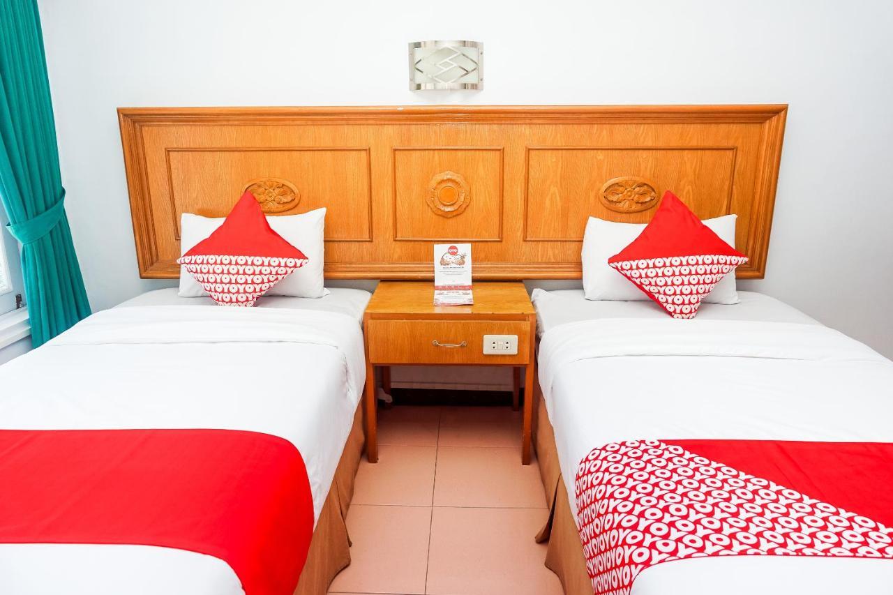 Oyo 375 Hotel Bougenville Syariah Padang  Zewnętrze zdjęcie